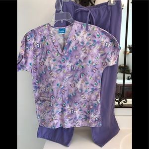 🌸🦋 Beautiful Scrub Set 🌸🦋